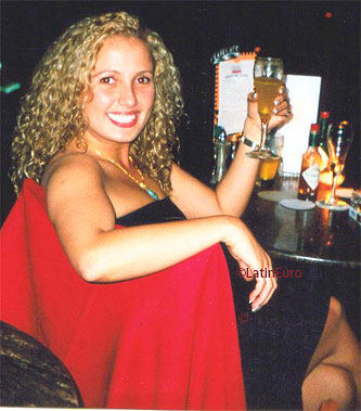 Date this stunning Brazil girl Demilse from RIO DE JANEIRO B7339