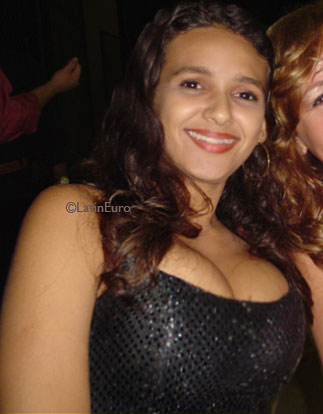 Date this foxy Brazil girl Leide from FLORIDA B7516