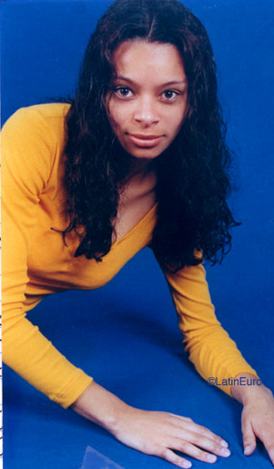 Date this sensual Brazil girl Tatiana from RIBEIRAO PIRES B7527