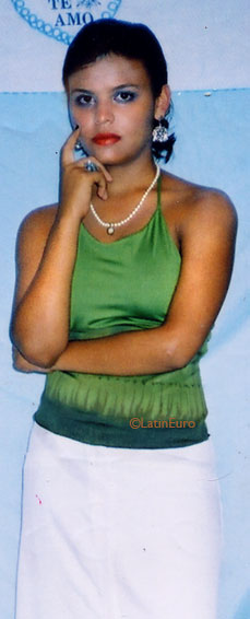 Date this hot Brazil girl Karollaine from RECIFE B7632