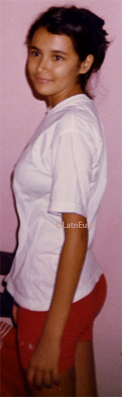 Date this tall Brazil girl Fernanda from JARDIM DE PIRANHAS B7738