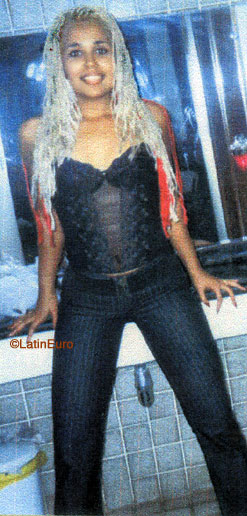 Date this voluptuous Brazil girl Sheyla from MACEIO B7838