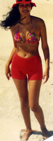 Date this voluptuous Brazil girl Simone from PORTO VELHO B7885