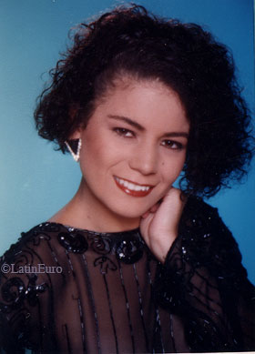 Date this sultry Brazil girl Laisa from PORTO ALEGRE B7887