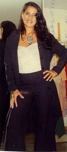 Date this cute Brazil girl Claudia from SALVADOR B7921