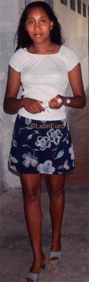 Date this hard body Brazil girl Daiane from CANOAS B8037