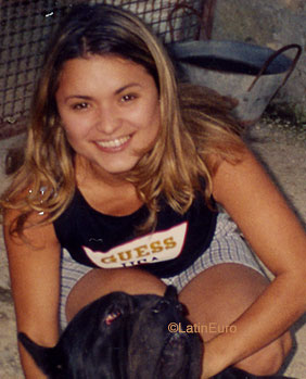 Date this delightful Brazil girl Paula from SAO JOSE DO RIO PRETO B8117