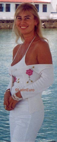 Date this happy Brazil girl Valeria from SAO PAULO B8132