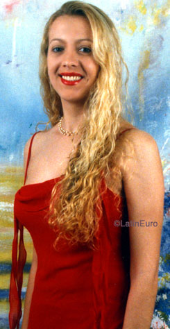 Date this sultry Brazil girl Denise from PORTO ALEGRE B8137