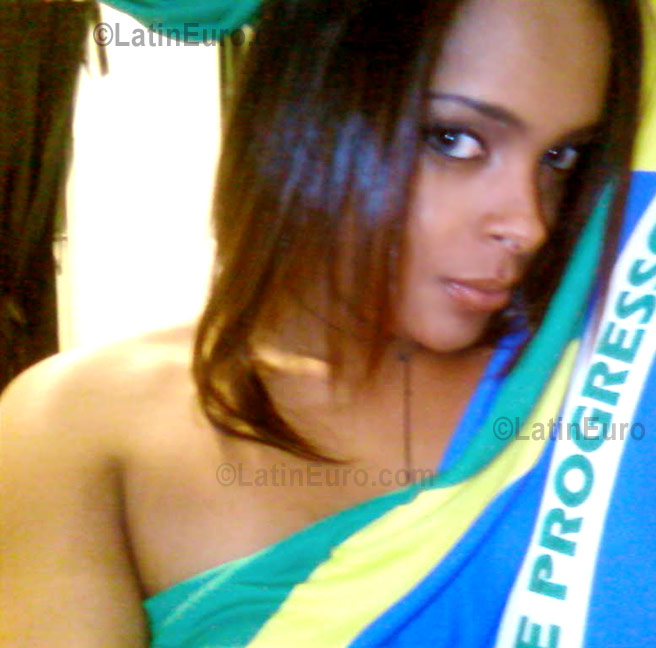 Date this beautiful Brazil girl Angel from Sao Paulo B827
