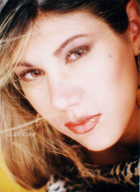 Date this sultry Brazil girl Jaqueline from PATOS DE MINAS B8322