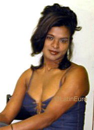 Date this voluptuous Brazil girl Teonilia from TAGUATINGA B8428