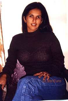 Date this stunning Brazil girl Marisa from GOIANIA B8544