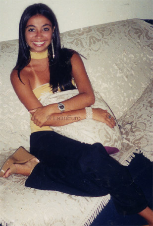 Date this good-looking Brazil girl Lili from MARESIAS B3395