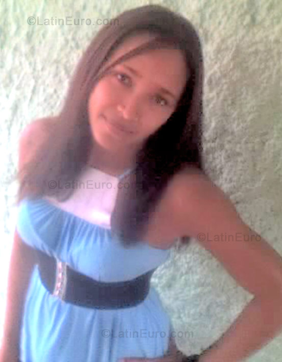 Date this attractive Brazil girl Claudiane from Indaiatuba B919