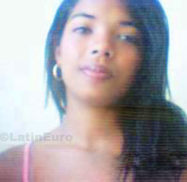Date this charming Colombia girl Lina from  C8261