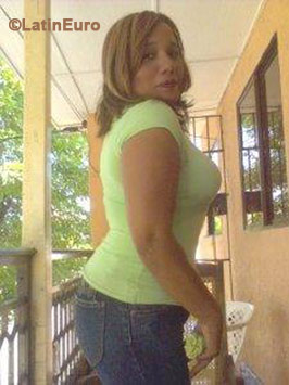 Date this hot Colombia girl Juana from Barranquilla C8308