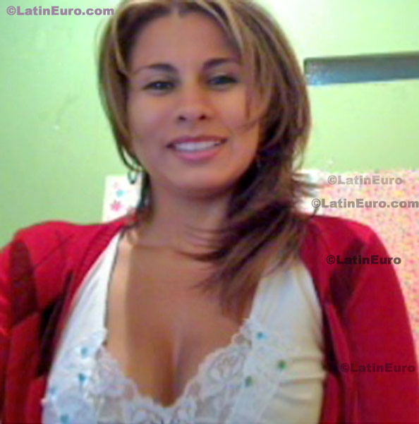 Date this sultry Colombia girl Ana from Manizales C8333