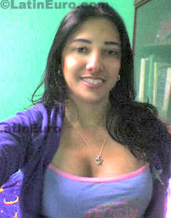 Date this hot Colombia girl Elizabeth from Cali C8378