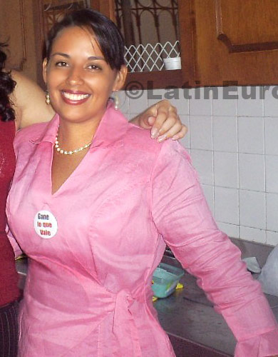 Date this hot Colombia girl Klaudeh from  C8542