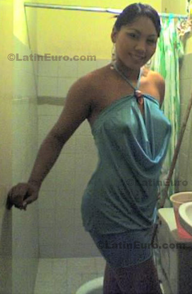 Date this funny Colombia girl Gilliam from Cartagena C8602