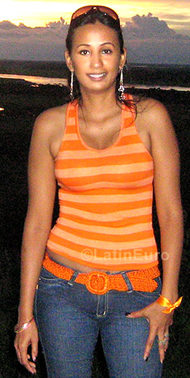 Date this hot Colombia girl Patricia from Villavicencio C8738