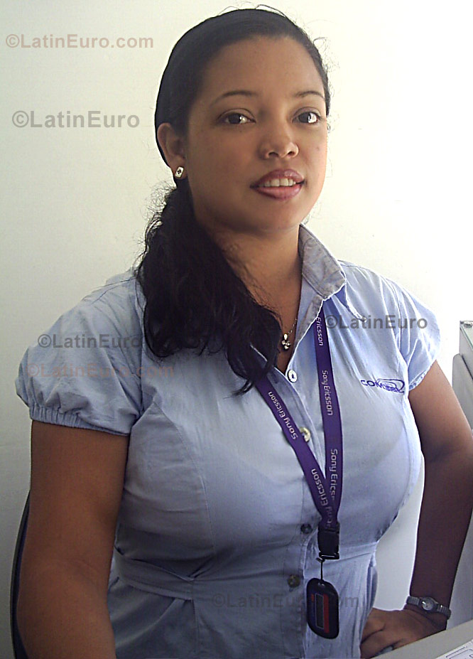 Date this foxy Colombia girl Belkis from Barranquilla C8826