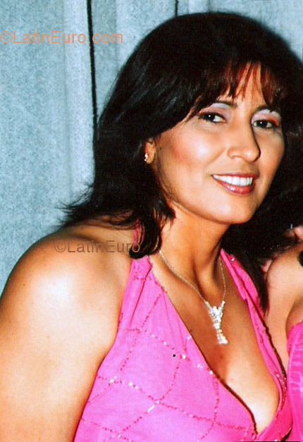 Date this stunning Colombia girl Mariela from  C8980