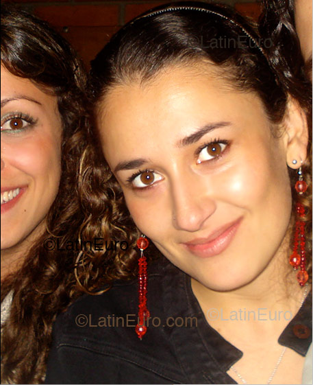 Date this charming Colombia girl Magda from Manizales C9021