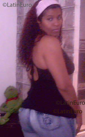 Date this stunning Colombia girl Elena from Cali C9035