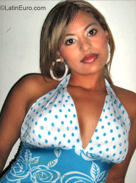 Date this delightful Colombia girl Sandra from Valledupar C9065