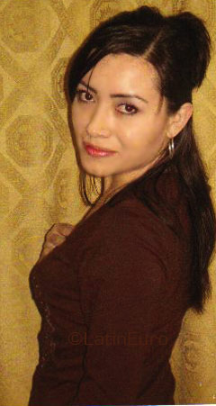 Date this georgeous Colombia girl Ingrid from  C9185