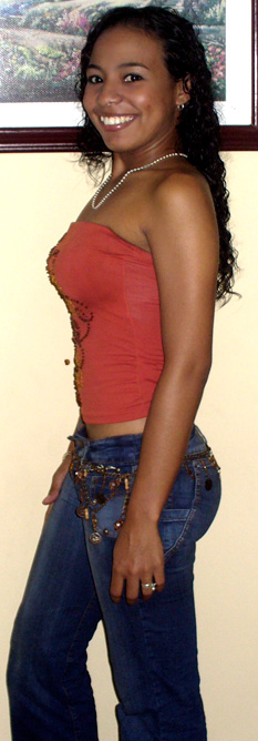 Date this cute Colombia girl Yzamin from  C9234