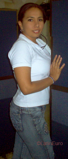 Date this tall Colombia girl Sandra from Cali C9351