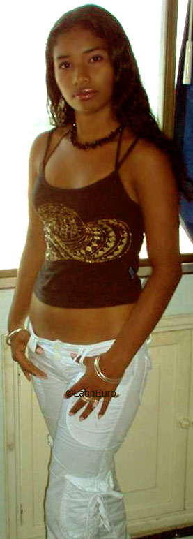 Date this cute Colombia girl Yasiris from  C9397