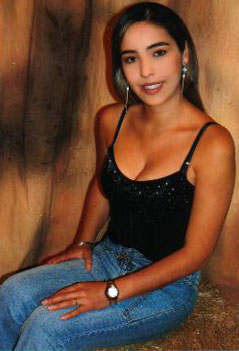 Date this funny Colombia girl Mayra from Bogota C9540