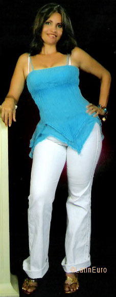 Date this stunning Colombia girl Martha from Cartagena CO8208