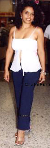 Date this gorgeous Colombia girl Sonia from Cali C9562