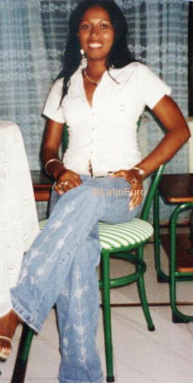 Date this gorgeous Colombia girl Aleida from Cartagena C9594