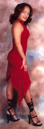 Date this lovely Colombia girl Yenis from  C9597