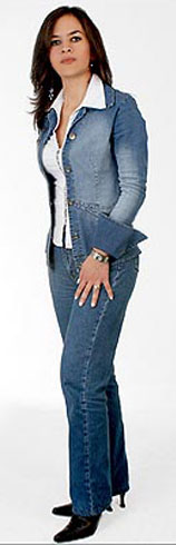 Date this nice looking Colombia girl Maria from  C9626