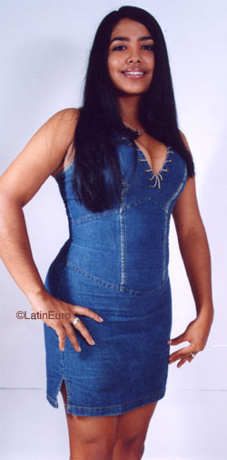 Date this funny Colombia girl Alejandra from Cali C9753