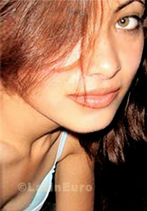 Date this pretty Peru girl Miriam from Lima N-1000