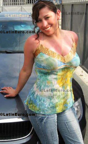 Date this beautiful Any Country girl Araceli from Lima N-1001