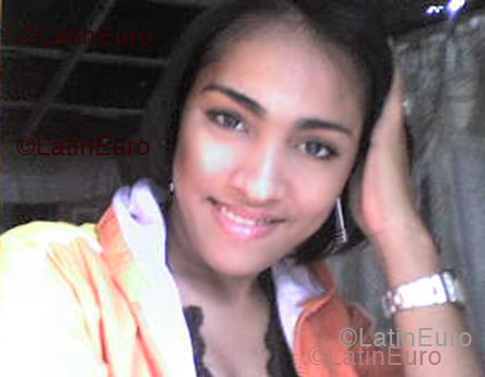 Date this pretty Dominican Republic girl Karen from San Critobal  N-101