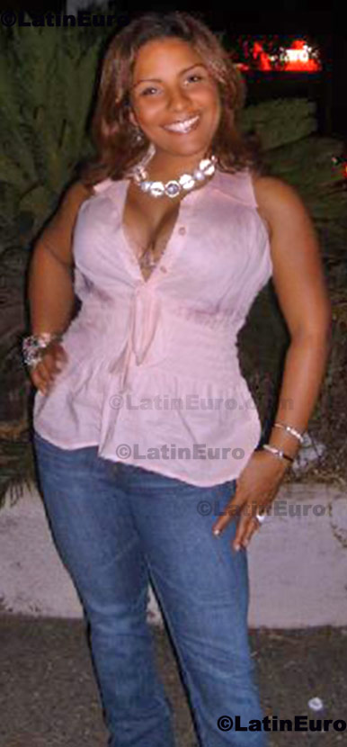 Date this stunning Dominican Republic girl Maria from  N-1091
