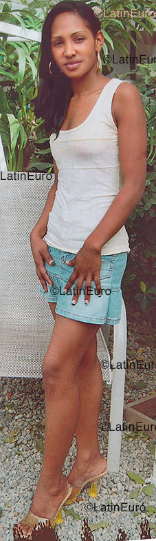 Date this funny Dominican Republic girl Natalya from Santiago N-124