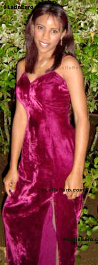 Date this charming Dominican Republic girl Claribel from  N-1296