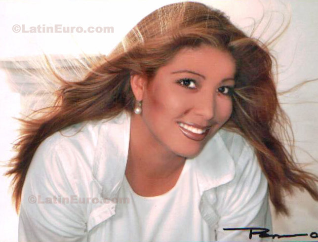 Date this athletic Mexico girl Neftali- from Tijuana N-1320