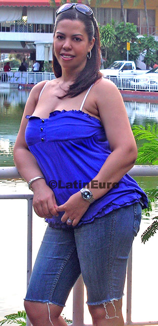 Date this passionate Dominican Republic girl Merly from Santo Domingo N-1352